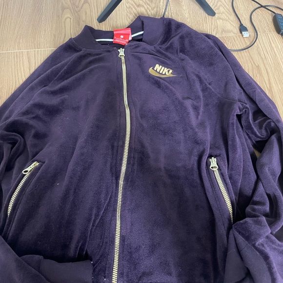 Nike Velour Plum and Gold Tracksuit - Picture 2 of 7